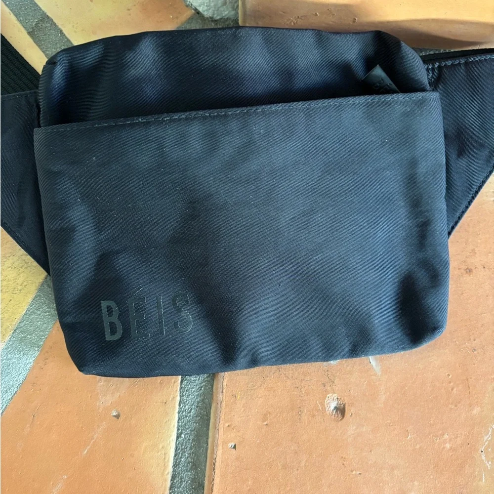 BEIS black nylon travel fanny pack/belt bag - Picture 1 of 3